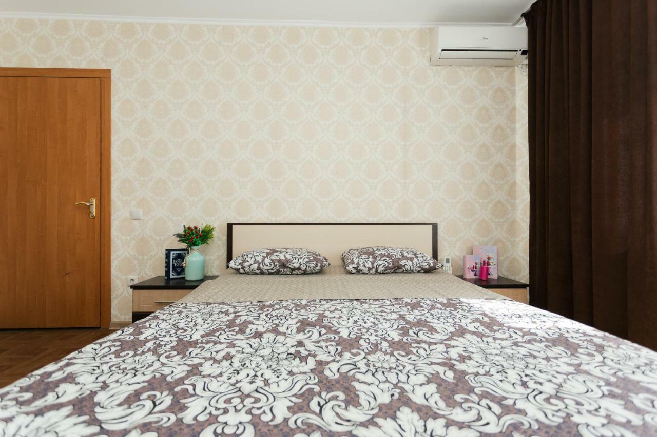 Apart-Hotel On Kondrateva Street New Building 7 Floor スームィ エクステリア 写真